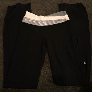 Lululemon Athletica yoga pants